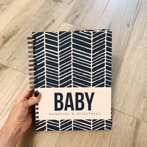 BRAND NEW BABY BOOK // BABY JOURNAL